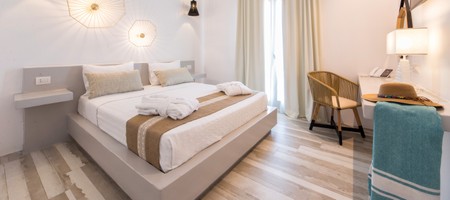 Deluxe Sea View Suite