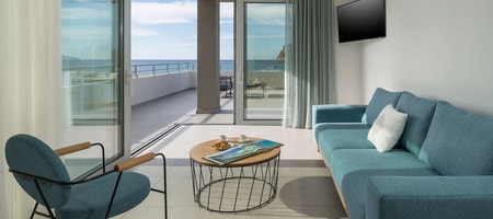 Sea front Deluxe Apartment