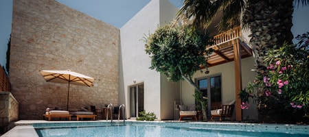 Private Pool Suite