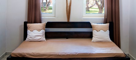 One-Bedroom Apartment (2 adults + 1 child)