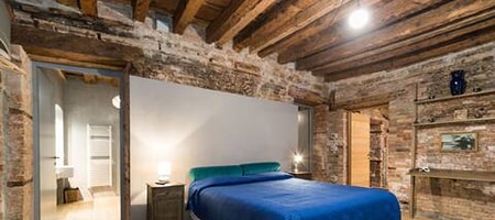 One bedroom apartment with Canal View