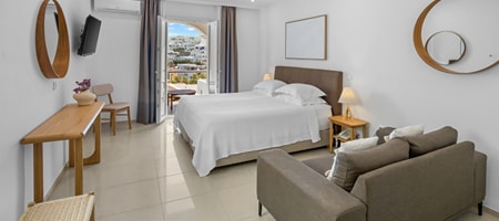 Junior suite with balcony town view