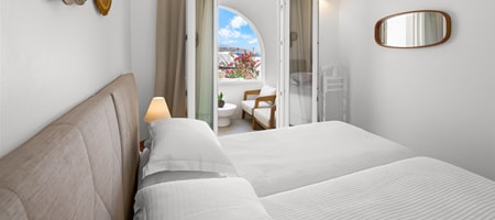 Suite with balcony and sea view
