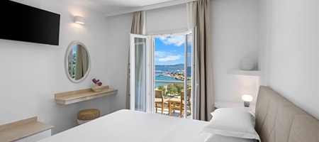 Superior studio with balcony and panoramic sea view