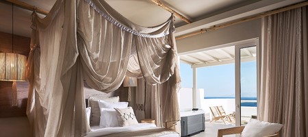 Honeymoon Sea View Suite with Private Hot Tub