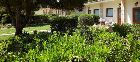 Bungalow Garden View