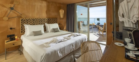 Deluxe Room Sea View with Outdoor Jacuzzi