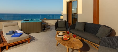 Superior Deluxe Suite Sea View with Jacuzzi