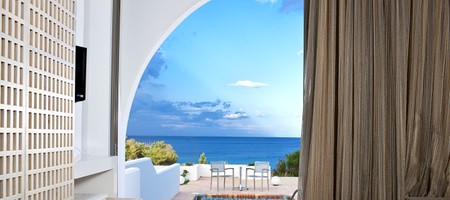 Modern Style Junior Suite Sea View & Private Pool  [32 m²]