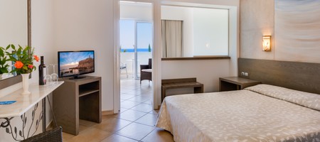 Superior Family Room Sea View [32 - 38 m²]