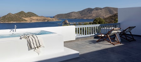 Serenity Suite with Jacuzzi