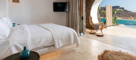 Premium Suite Sea View with Indoor Jetted Tub & Outdoor Heated Pool