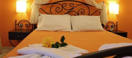 Double or twin room with sea view