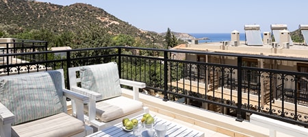 Four-Bedroom Villa - Split Level