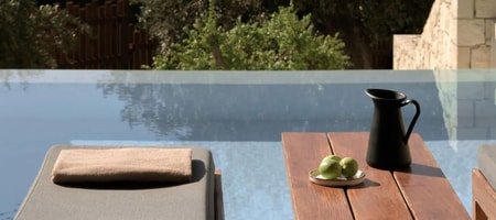 Suite 1 Bedroom Private pool Garden view (+8y.o.)