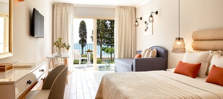 Horizon Suite with Sea View and Kitchenette
