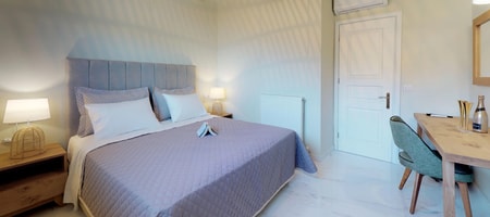 Deluxe 3 Bedroom Apartment