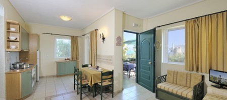 Maisonette with two floors and sea view bedrooms