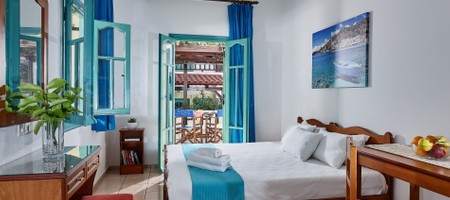 Studio (2-3 Adults)