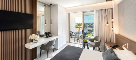 Double or Twin Room Side Sea View