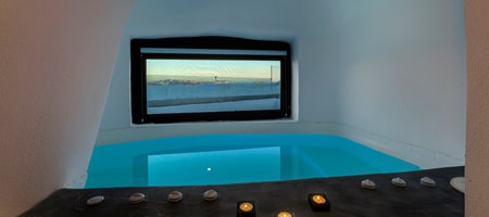 Grand Suite Split Level Indoor Hot Tub Caldera View