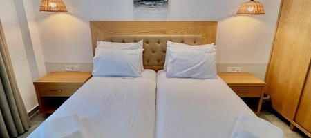 Standard Twin Side Sea View