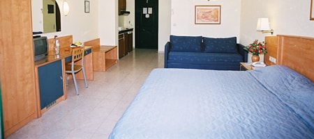 Studio Quadruple with Pool area or Upper