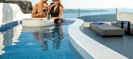 Deluxe Plunge Pool & Indoor Hot Tub Suite