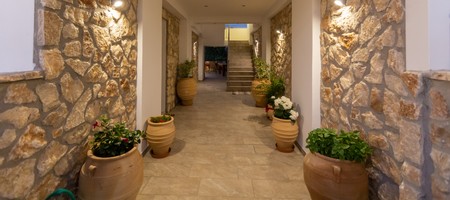 Deluxe Double Room with Balcony Γ4