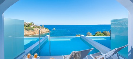Superior Room with Sea View and Individual Pool