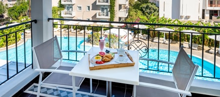 Superior Suite with Pool View