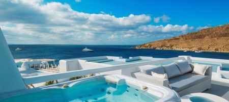 Outdoor Jacuzzi Classic Room