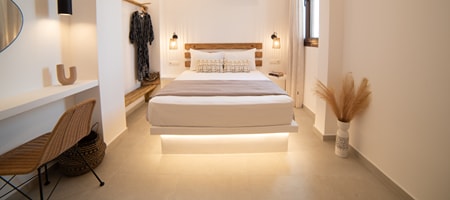Deluxe Double Room with Partial Sea View