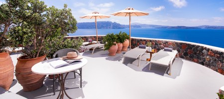 Mantzourana Cliff House with Caldera View 28m²