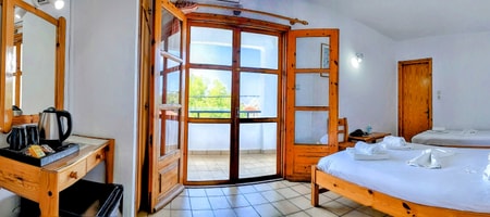 Triple Room