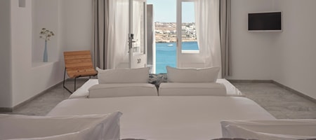 Executive One Bedroom Suite with Sea View and Hot Tub 42m²