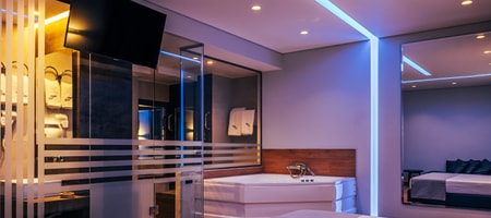 Jacuzzi Suite