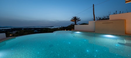 Heart Pool Suite with Sea View - ANNEX