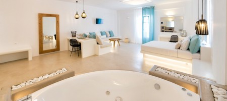 Luxury Suite with Sea View and Indoor Jacuzzi