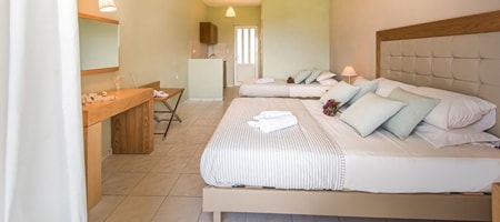Annex Studio for 2 adults and 2 children