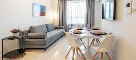 One-Bedroom Premier Apartment