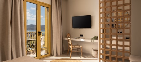 Deluxe Suite with Sea View