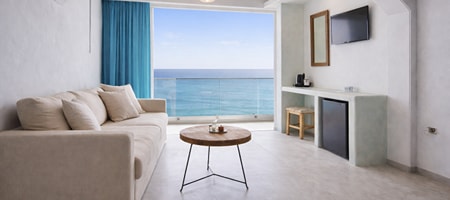 Queen Suite with Sea View