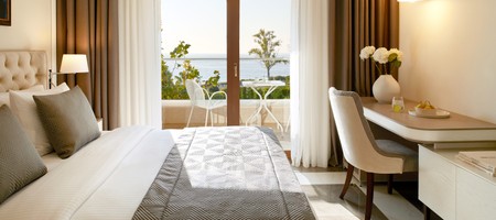 Deluxe Room (Sea View)