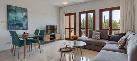 2 Bedroom Premium Serviced Apartment - AT12