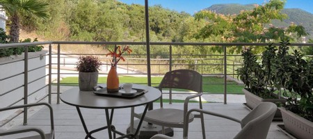 Double Room with Garden and Mountain view