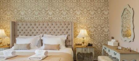Kyniska Palace 5* Affiliated Property in Mystras
