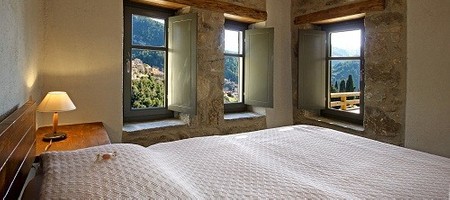 Geography Triple Room [No6]