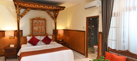 Deluxe Room with King Size Bed