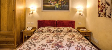 Double Room for Single Use